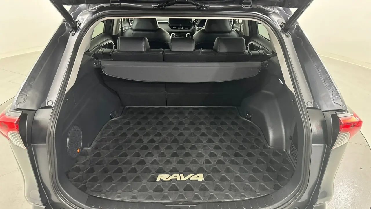 2023 Toyota RAV4 Gallery Image 19