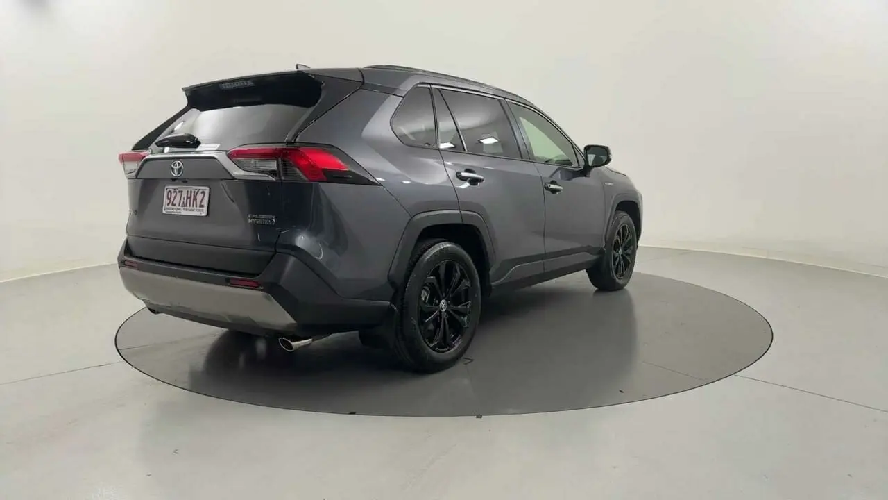 2023 Toyota RAV4 Gallery Image 5