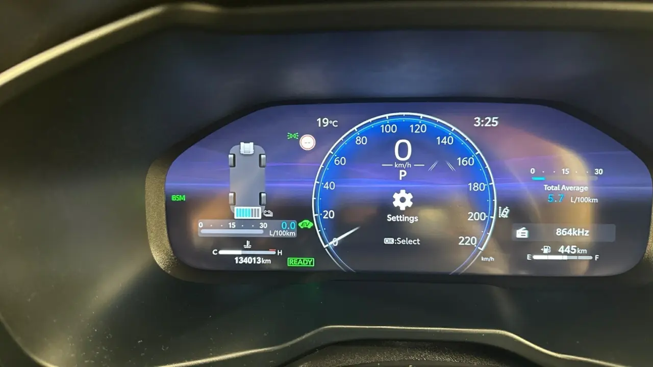 2023 Toyota RAV4 Gallery Image 9