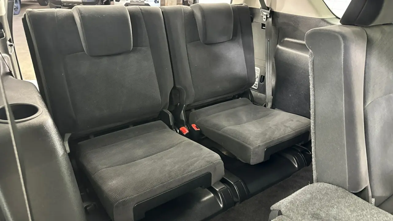 2017 Toyota Landcruiser Prado Gallery Image 18