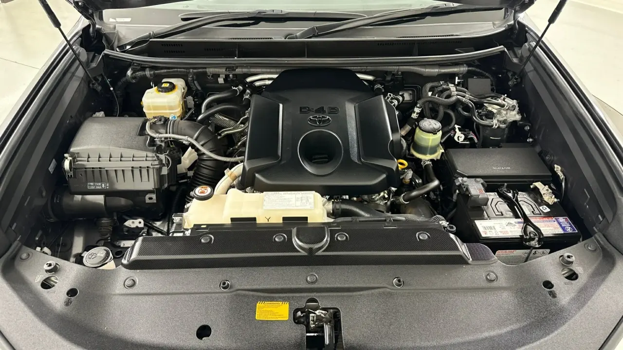 2017 Toyota Landcruiser Prado Gallery Image 21