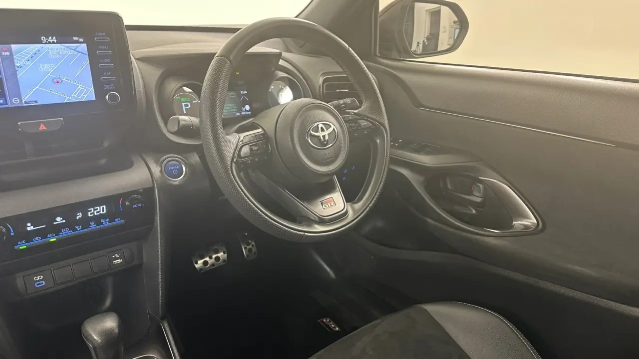 2022 Toyota Yaris Cross Gallery Image 9