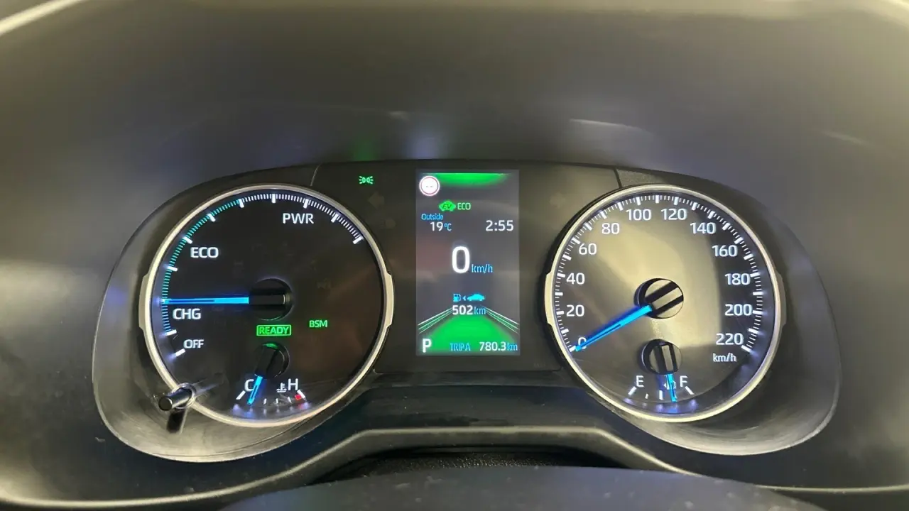 2022 Toyota RAV4 Gallery Image 11
