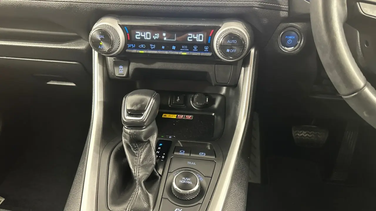 2022 Toyota RAV4 Gallery Image 14