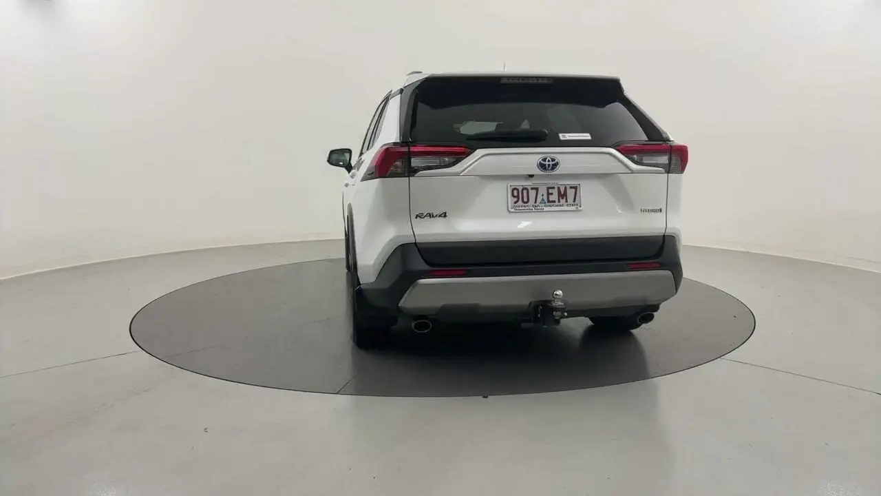 2022 Toyota RAV4 Gallery Image 4