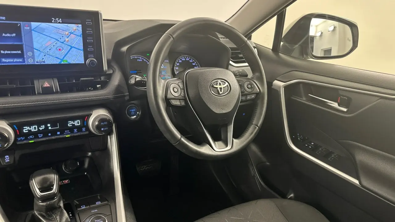 2022 Toyota RAV4 Gallery Image 9