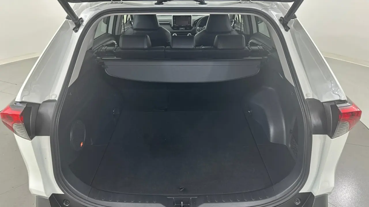 2020 Toyota RAV4 Gallery Image 18