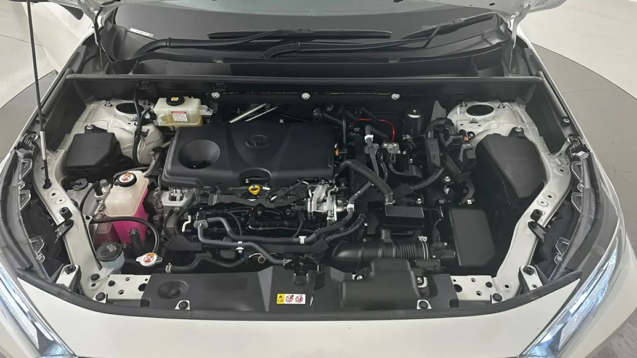 2020 Toyota RAV4 Gallery Image 19