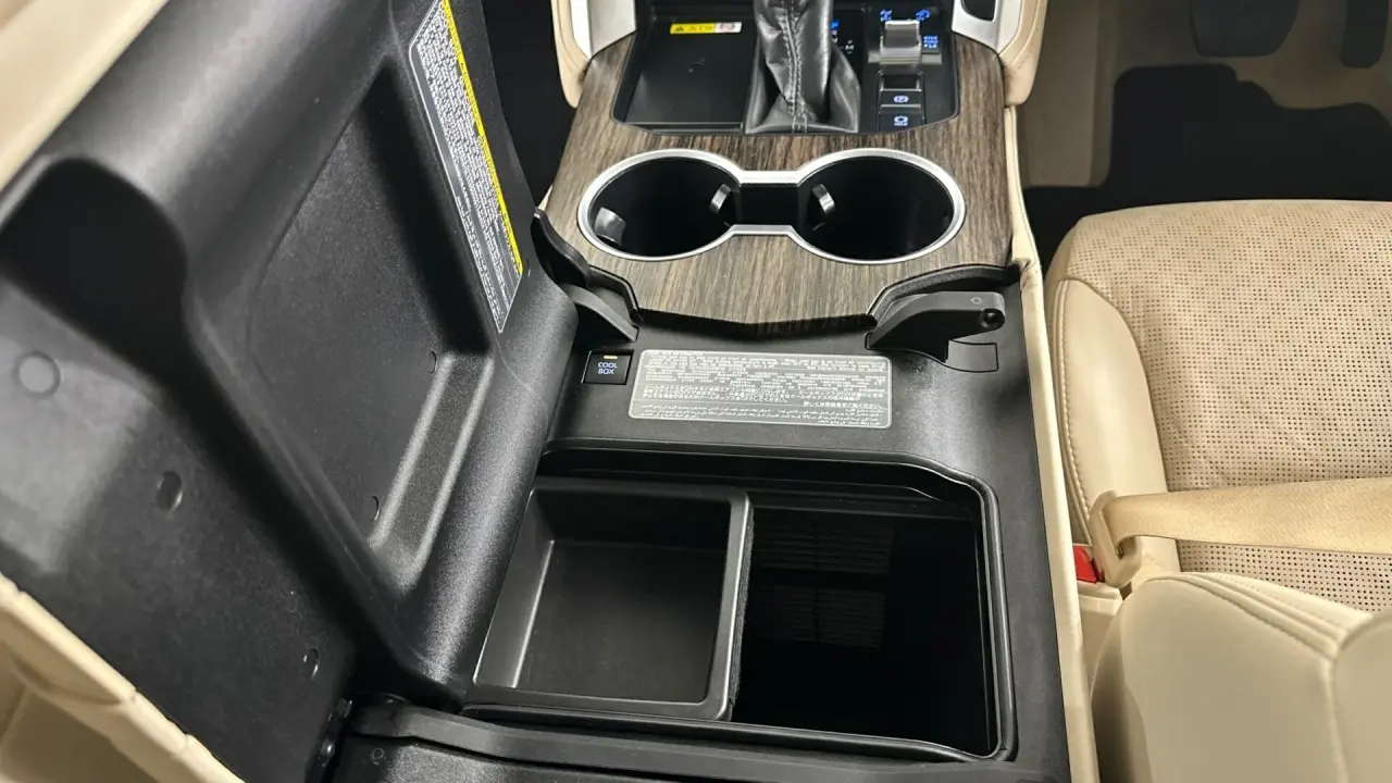 2023 Toyota Landcruiser Gallery Image 15