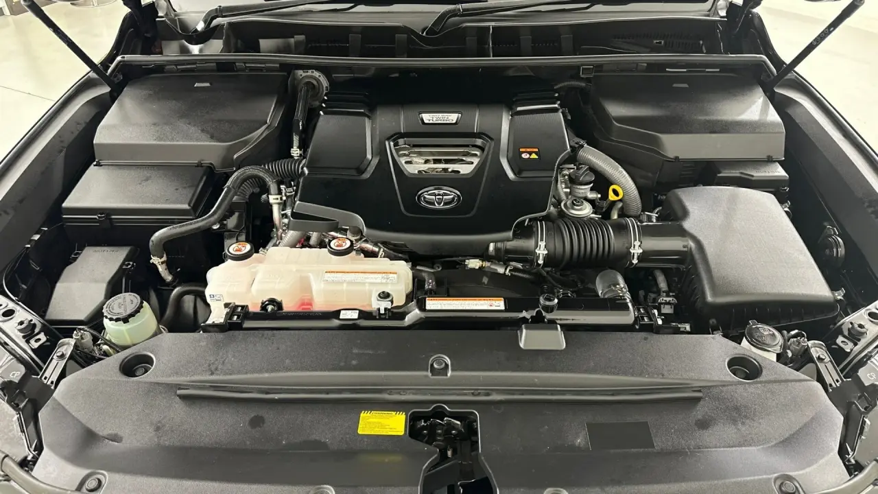 2023 Toyota Landcruiser Gallery Image 22