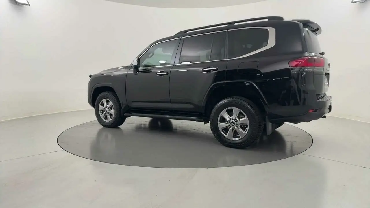 2023 Toyota Landcruiser Gallery Image 3