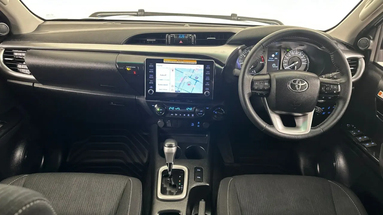 2023 Toyota Hilux Gallery Image 10