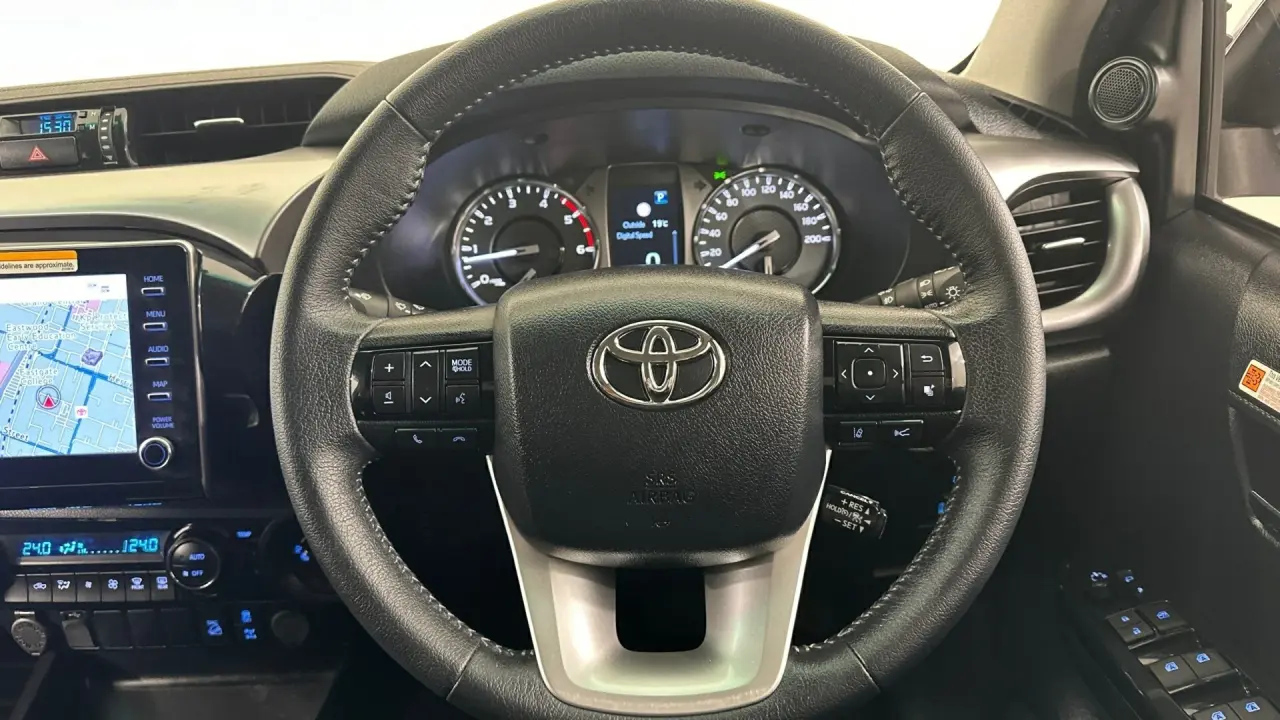 2023 Toyota Hilux Gallery Image 13