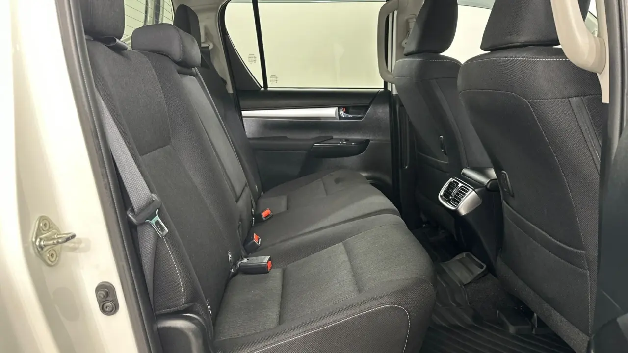 2023 Toyota Hilux Gallery Image 14