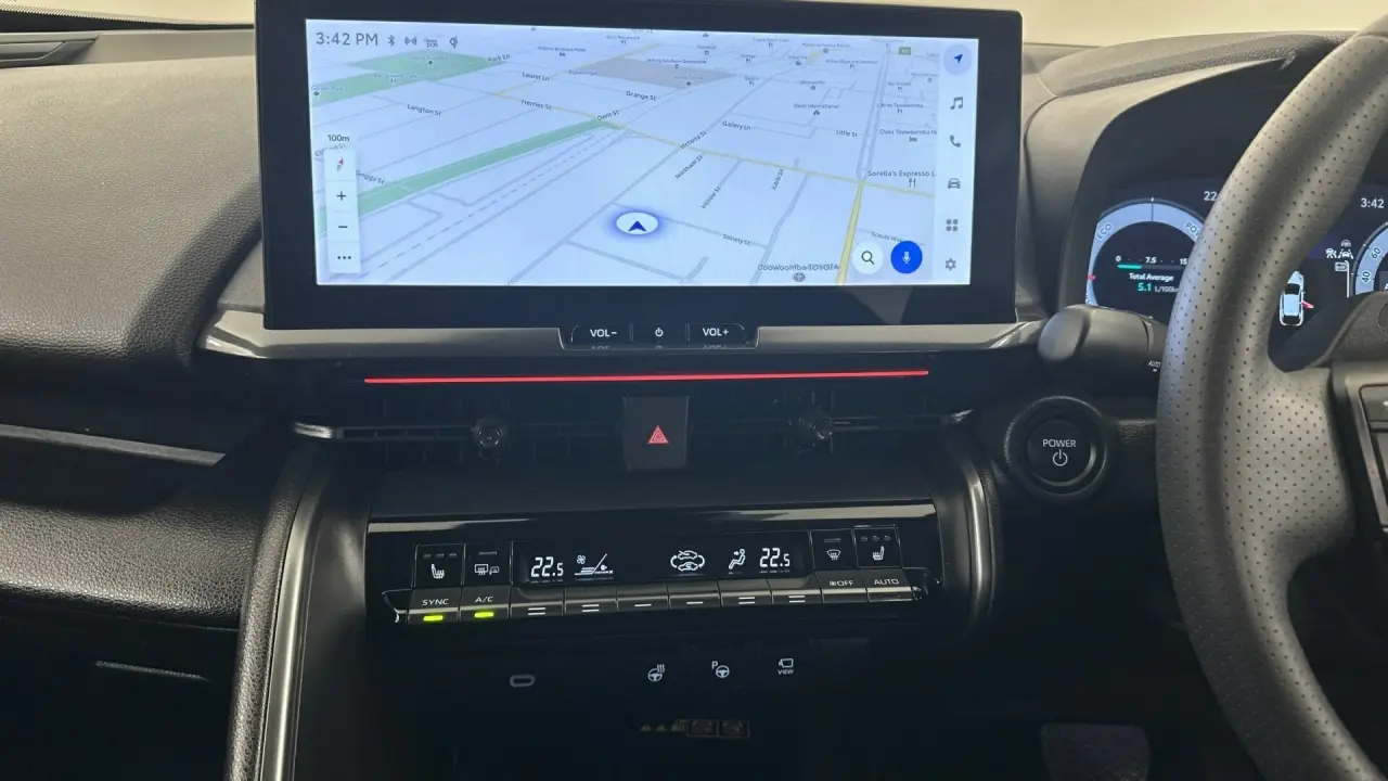 2024 Toyota C-HR Gallery Image 13