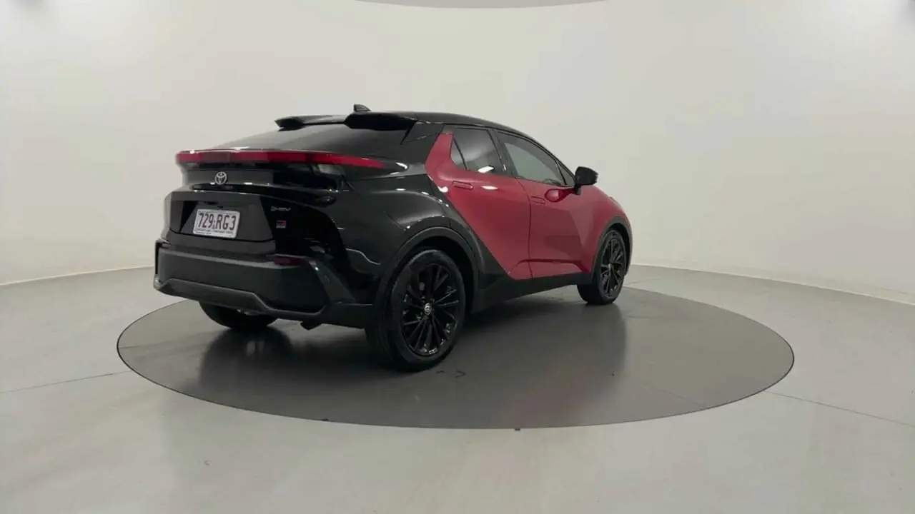 2024 Toyota C-HR Gallery Image 4