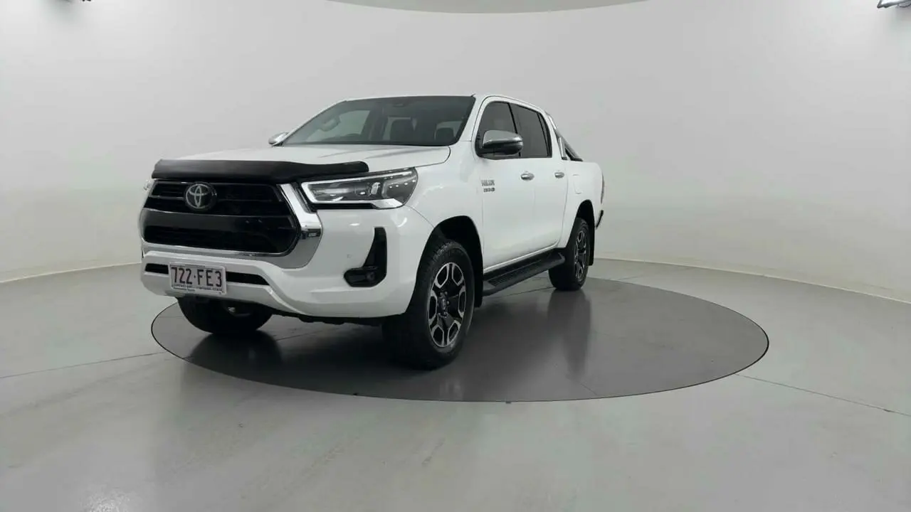 2022 Toyota Hilux Gallery Image 1