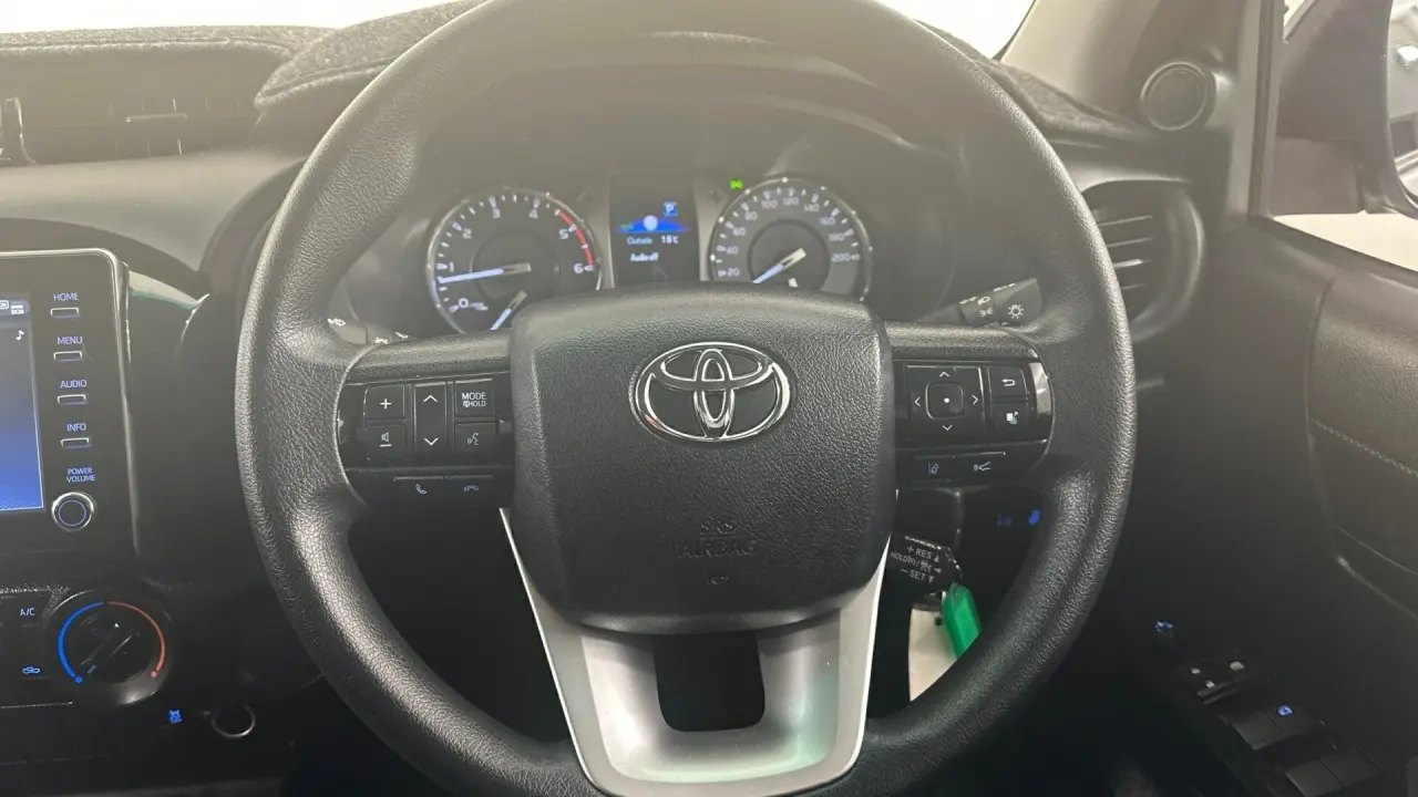 2023 Toyota Hilux Gallery Image 10