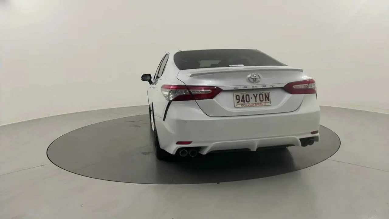 2018 Toyota Camry Gallery Image 4