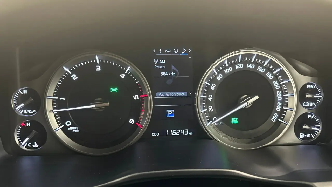2018 Toyota Landcruiser Gallery Image 9