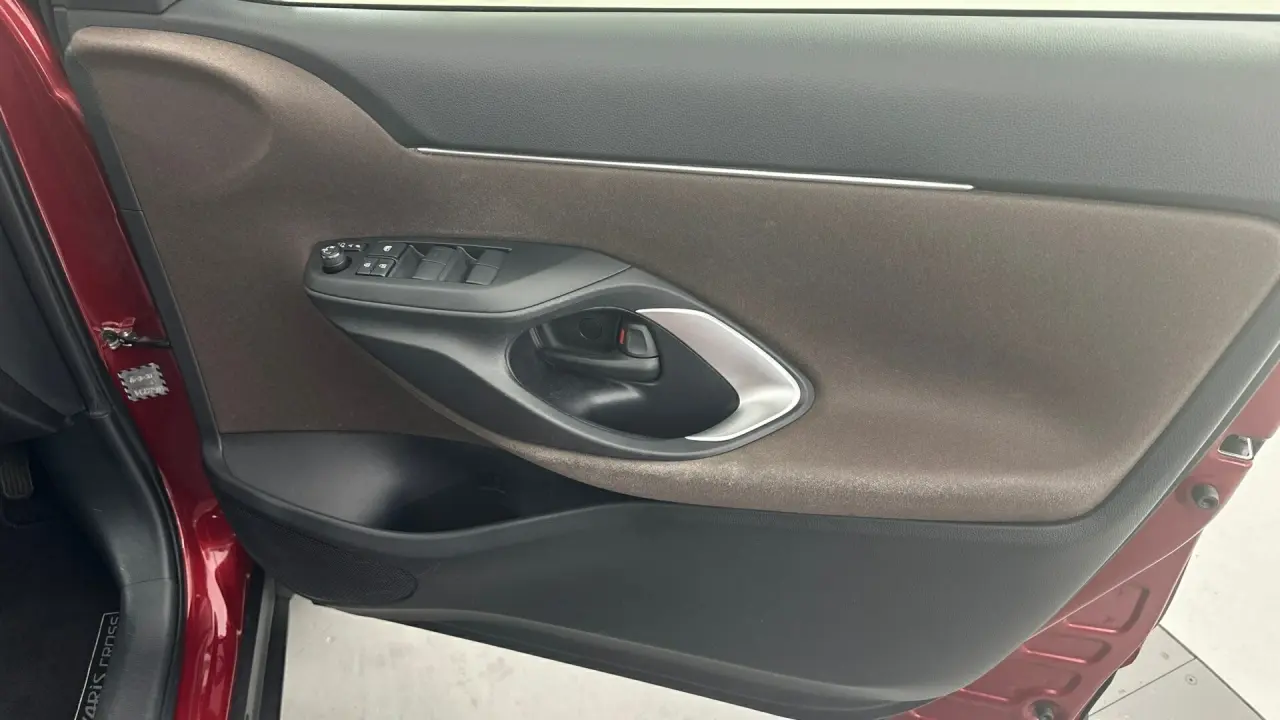 2020 Toyota Yaris Cross Gallery Image 15