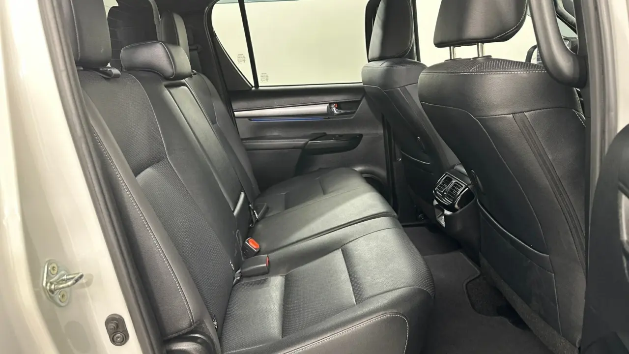 2024 Toyota Hilux Gallery Image 11