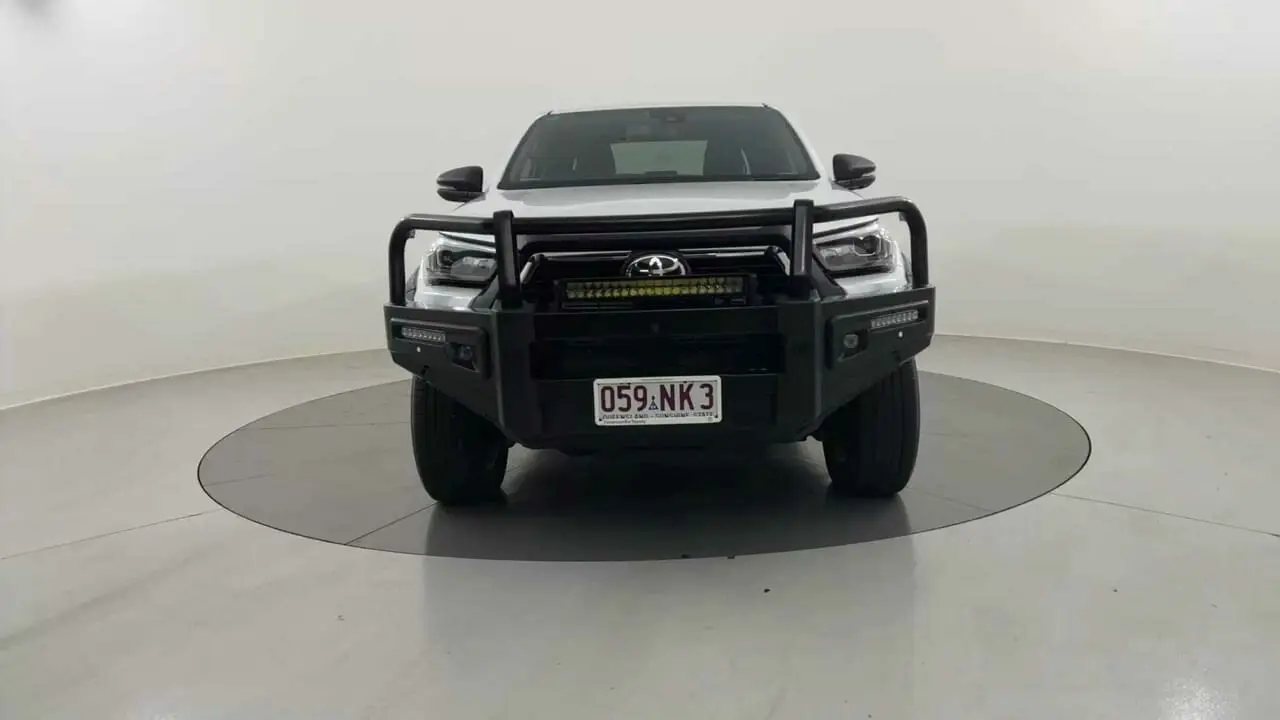 2024 Toyota Hilux Gallery Image 2