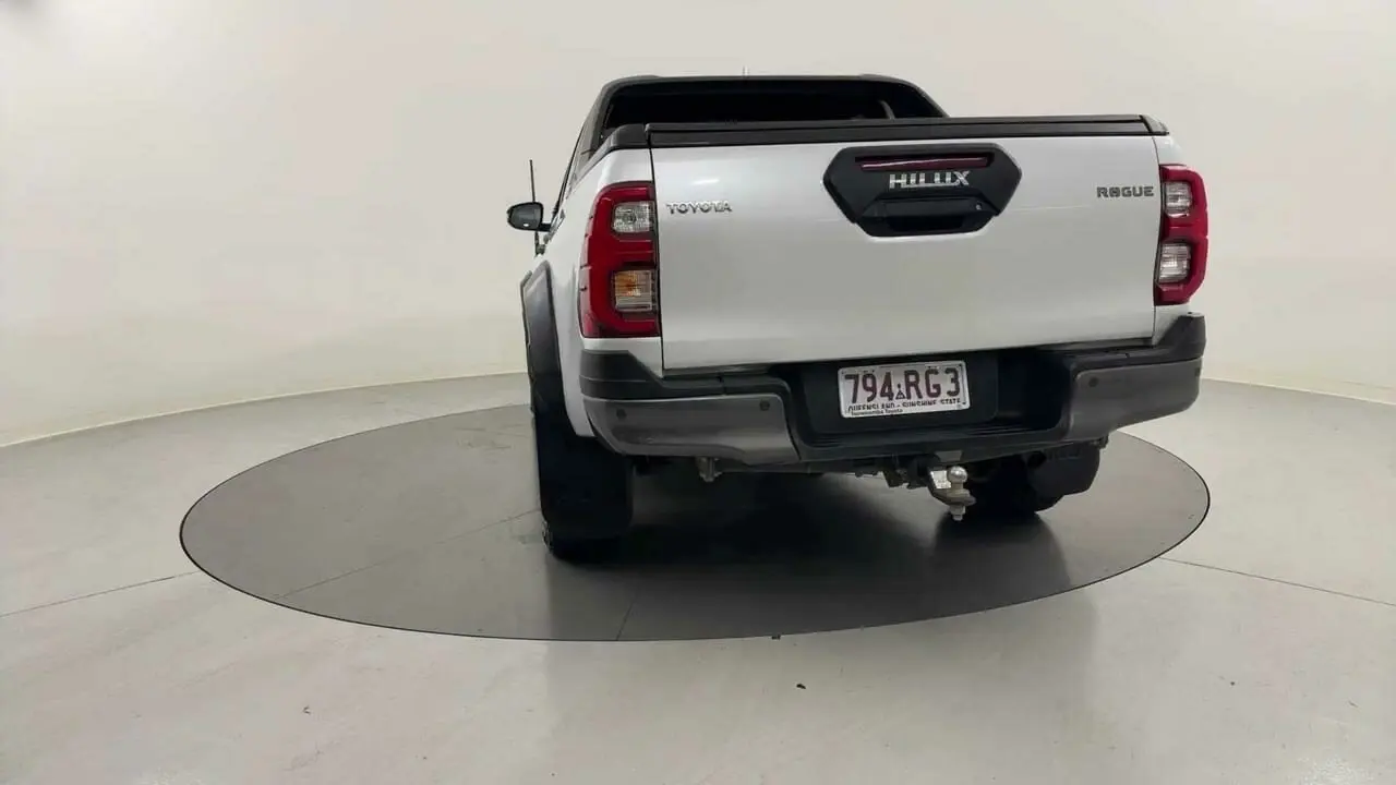 2024 Toyota Hilux Gallery Image 4