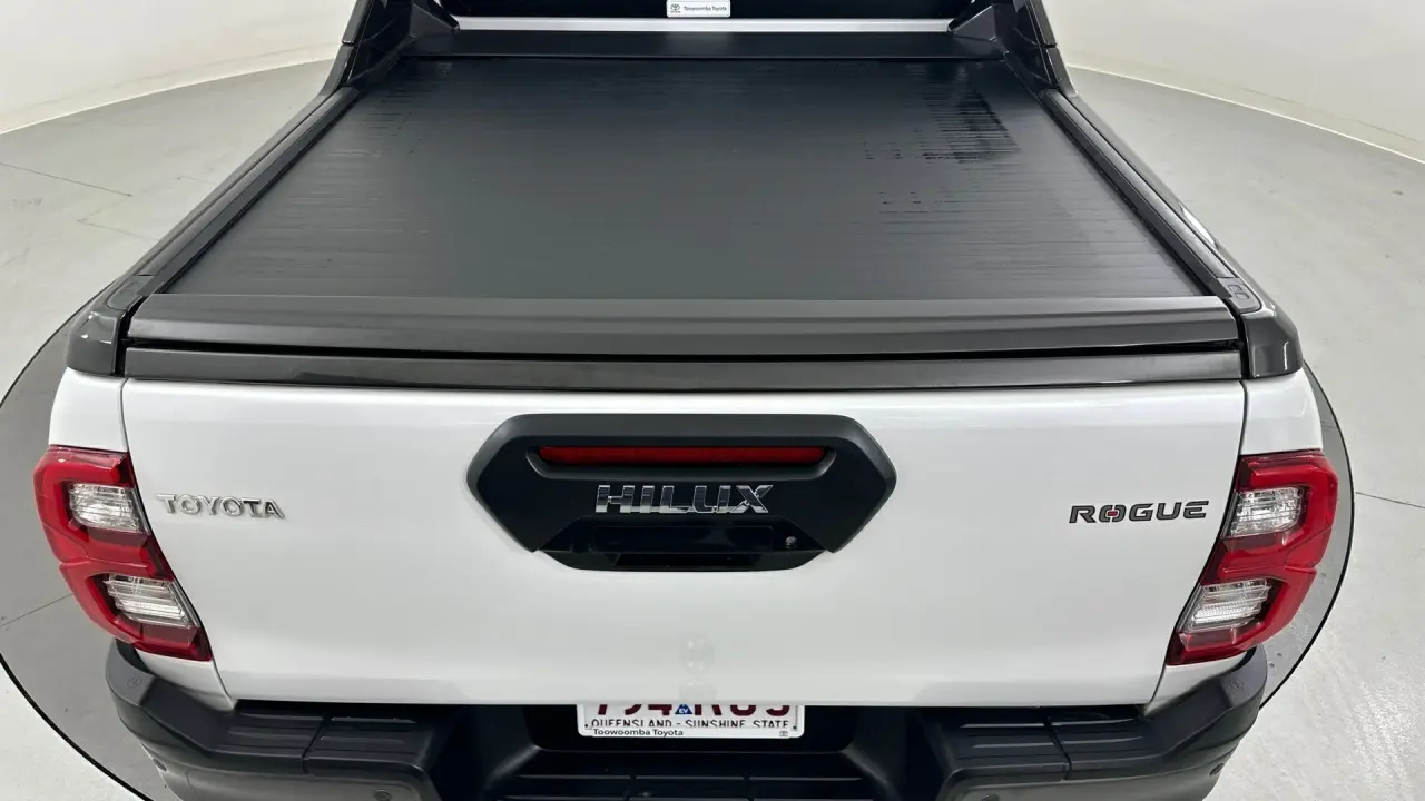 2024 Toyota Hilux Gallery Image 5