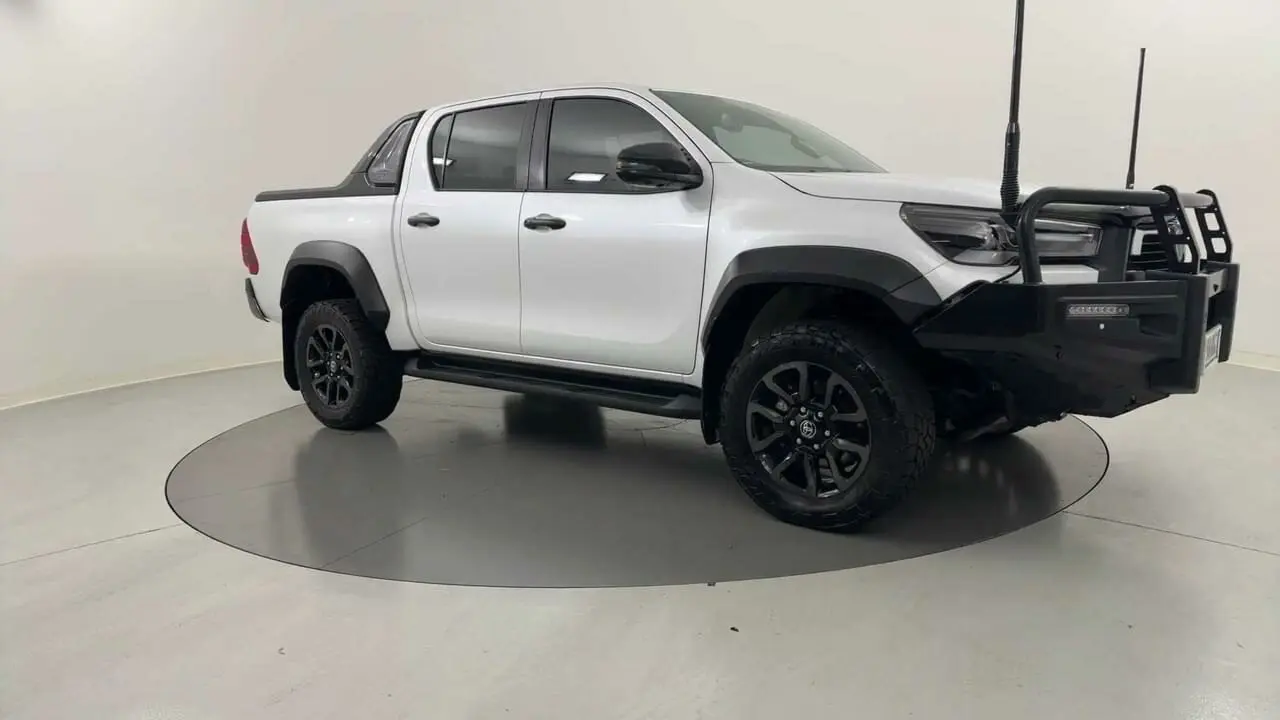 2024 Toyota Hilux Gallery Image 8