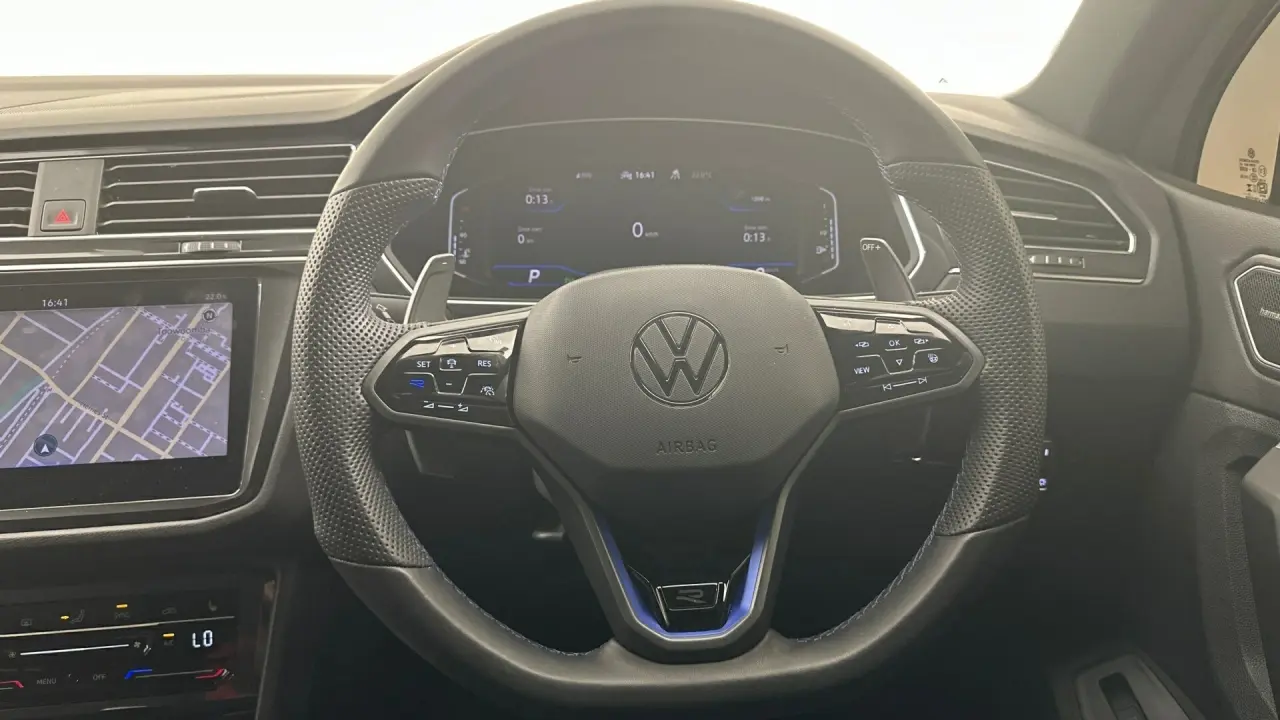 2024 Volkswagen Tiguan Gallery Image 10