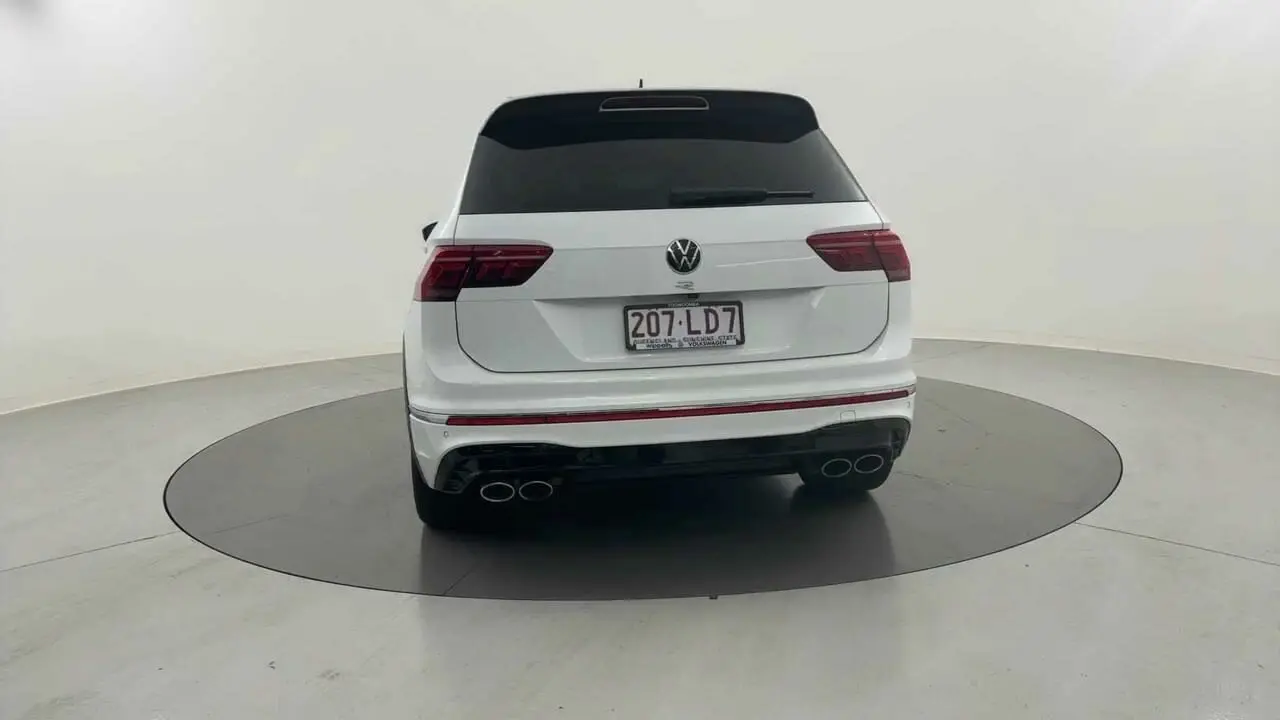 2024 Volkswagen Tiguan Gallery Image 5