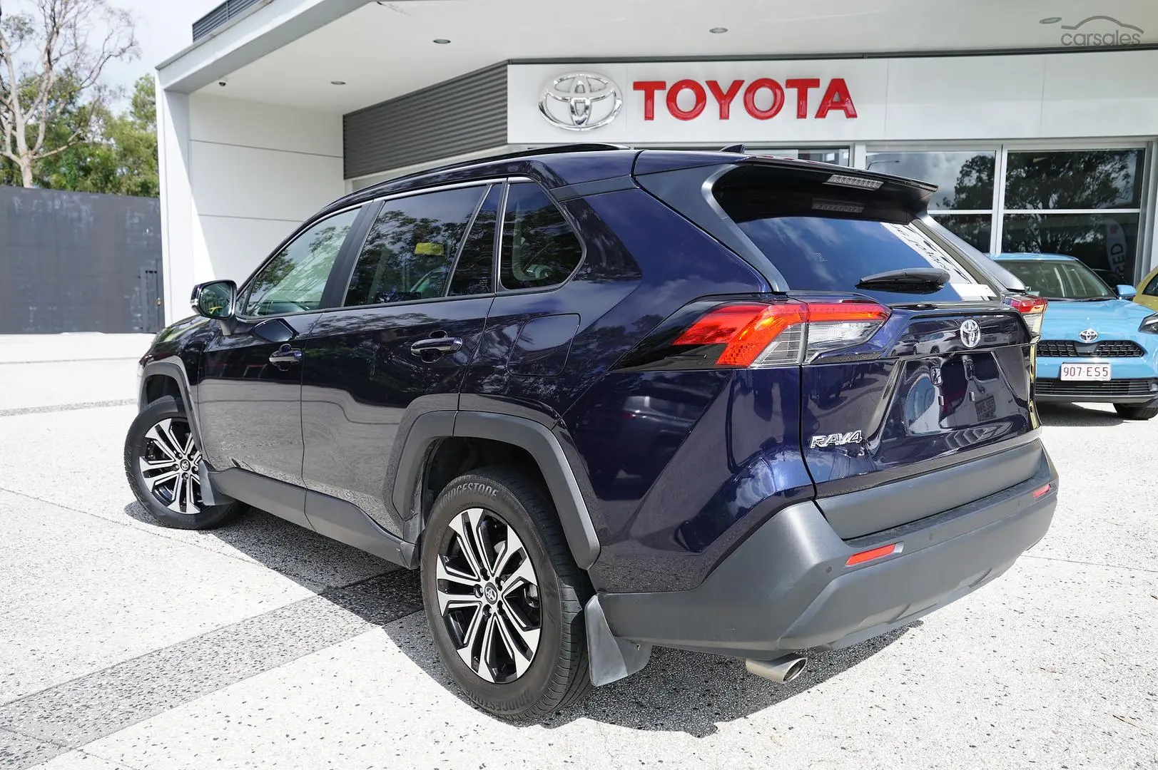 2019 Toyota RAV4 Image 6