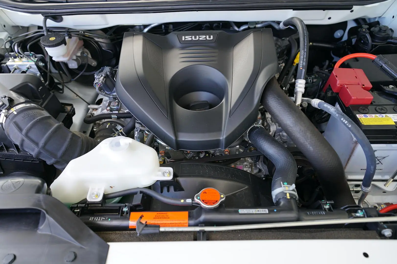 2016 Toyota Hilux Gallery Image 23