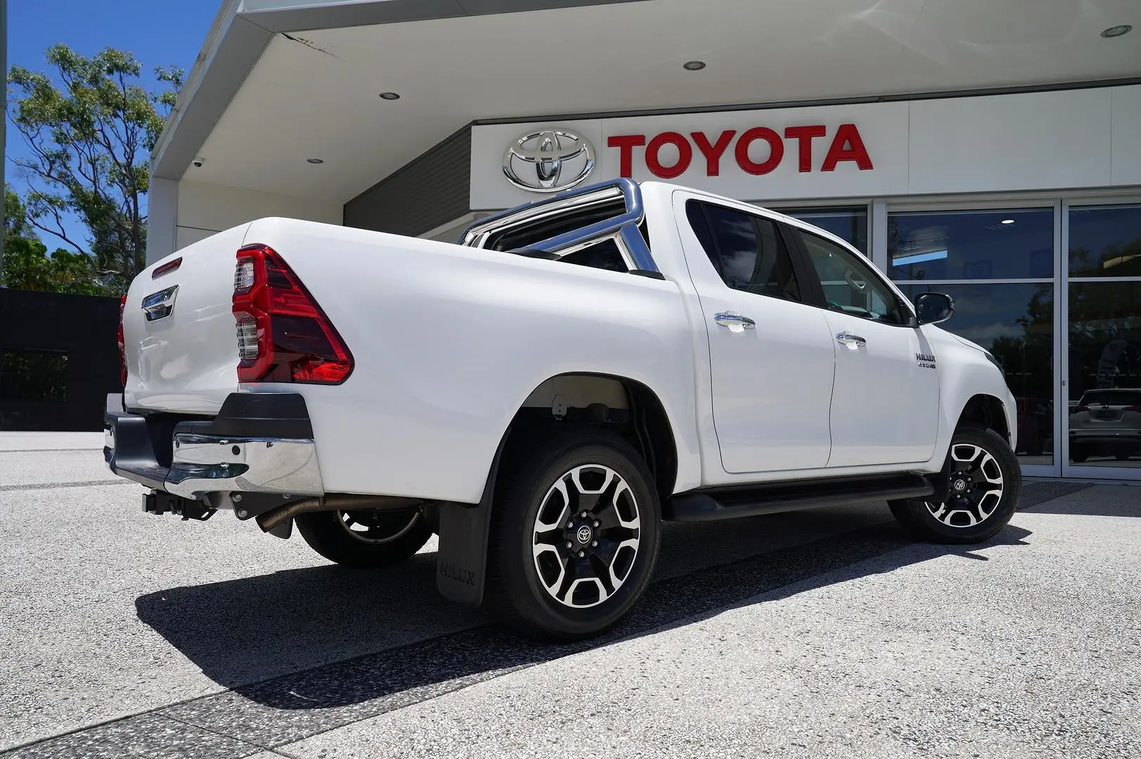 2023 Toyota Hilux Gallery Image 7