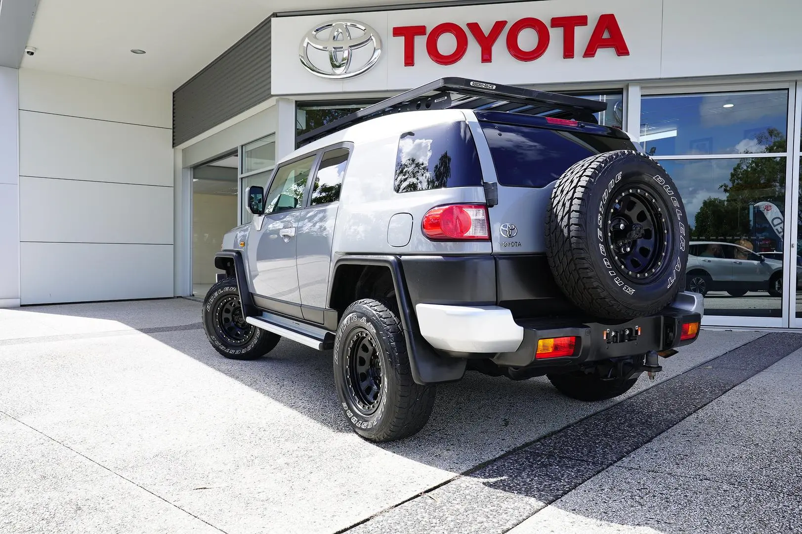 2015 Toyota Fj Cruiser Gallery Image 5