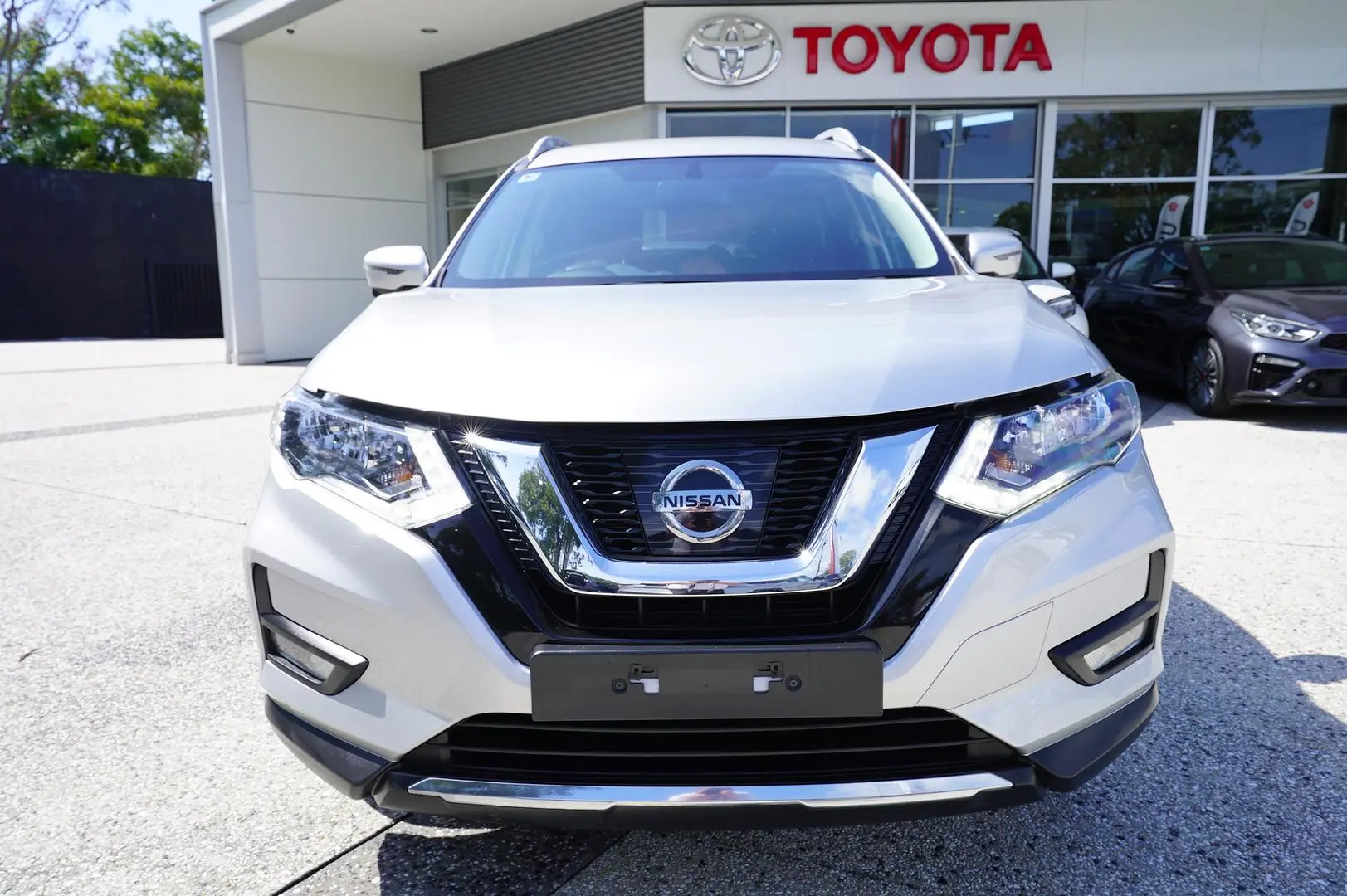 2020 Nissan X-TRAIL Image 3