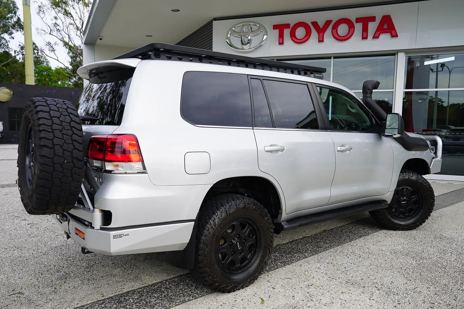 2018 Toyota Landcruiser Gallery Image 7