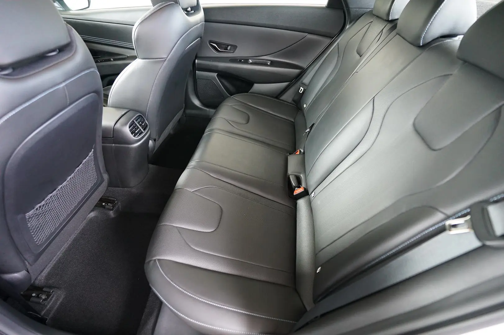 2022 Hyundai i30 Gallery Image 18