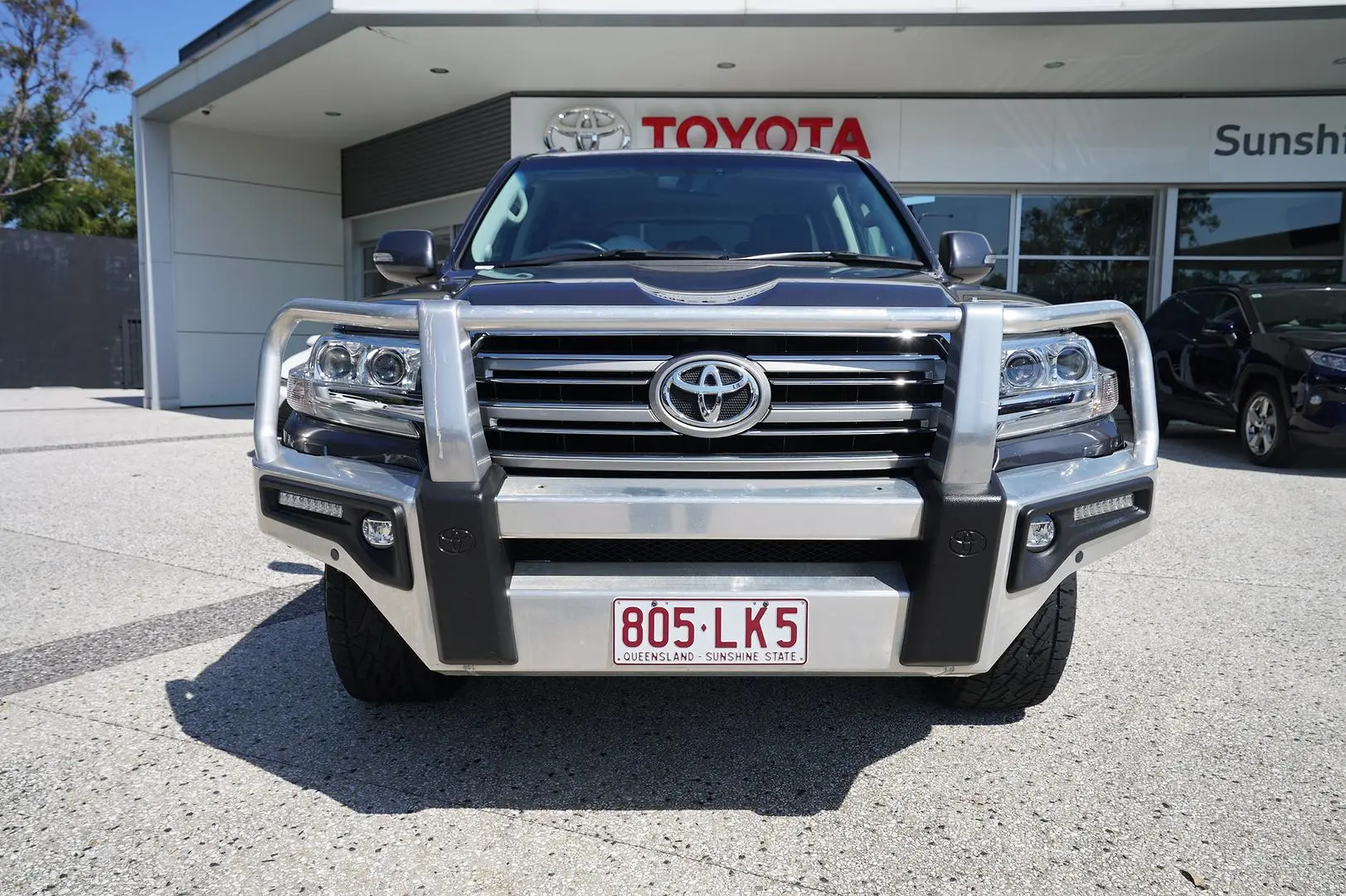 2018 Toyota Landcruiser Image 2