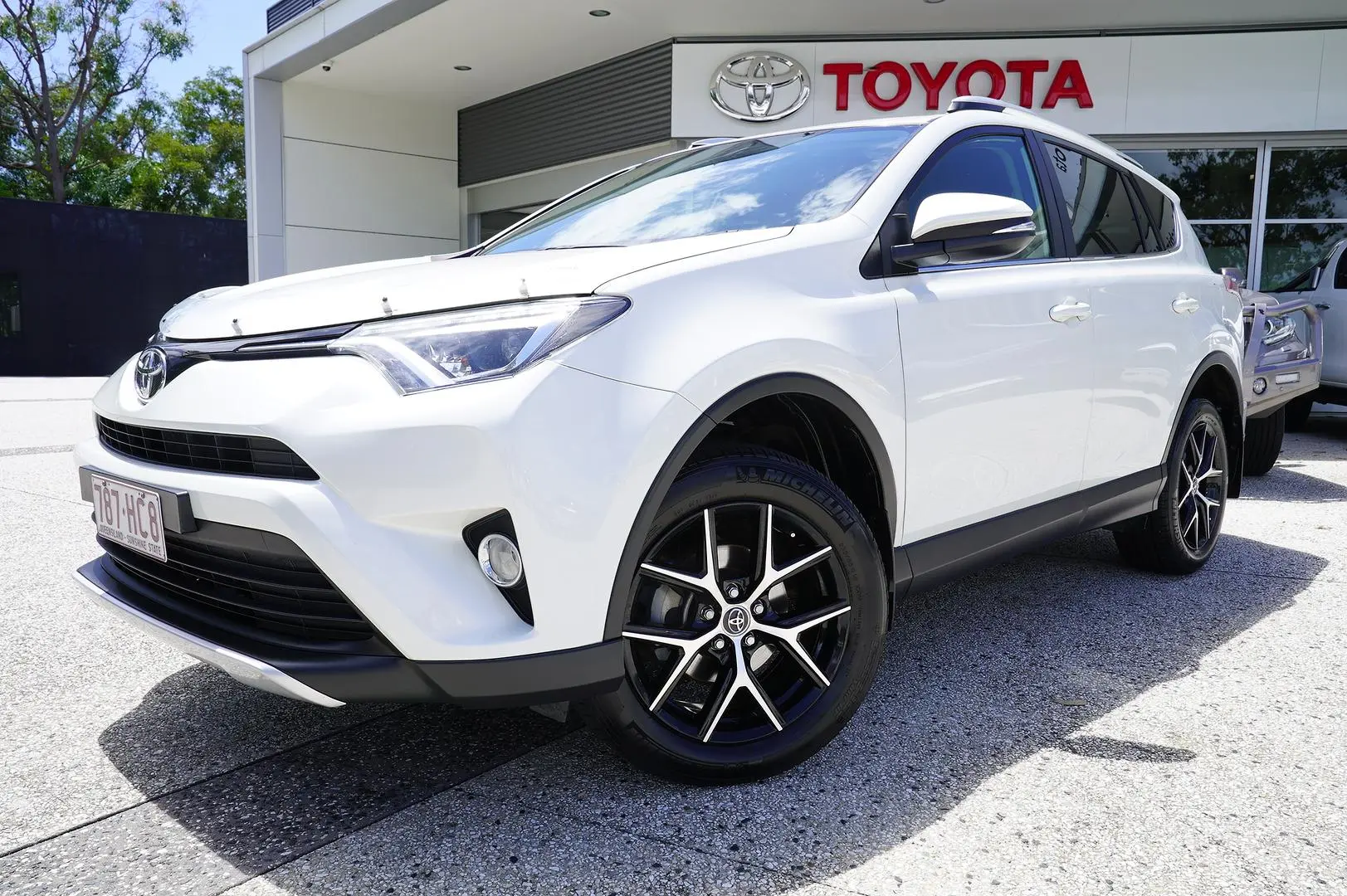 2016 Toyota Rav4 Gallery Image 1