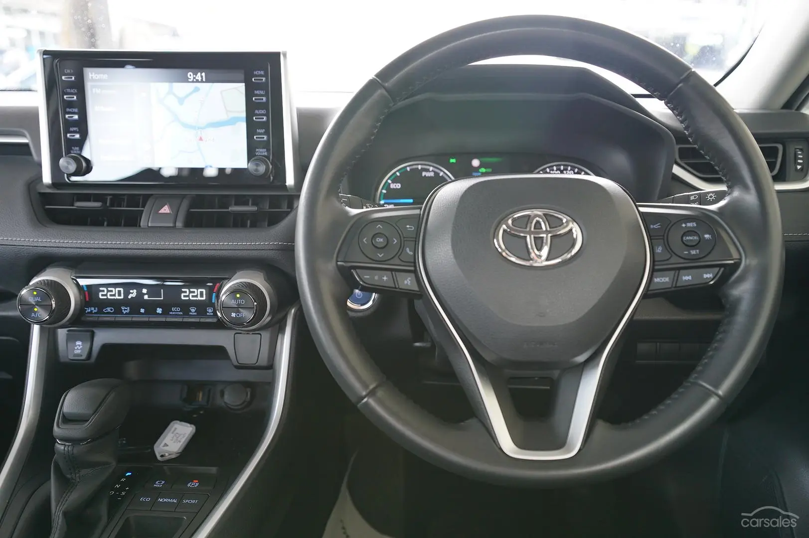 2021 Toyota RAV4 Image 13