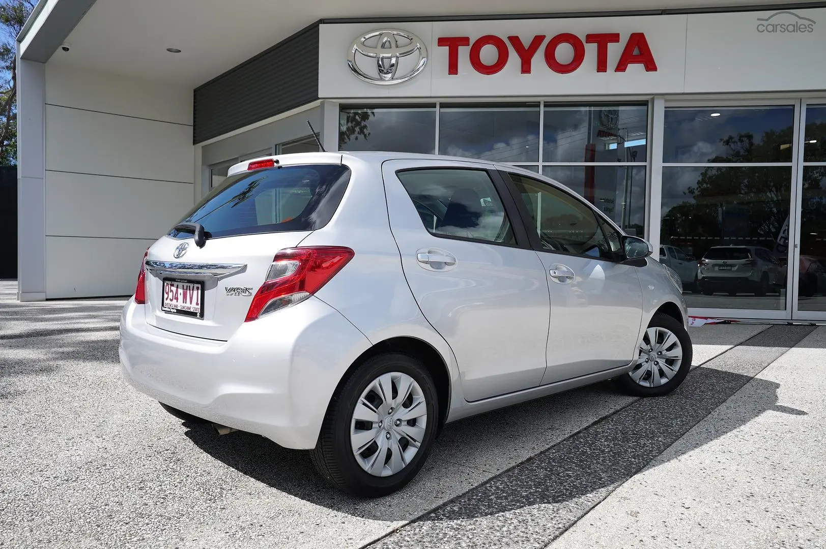 2015 Toyota Yaris Image 6