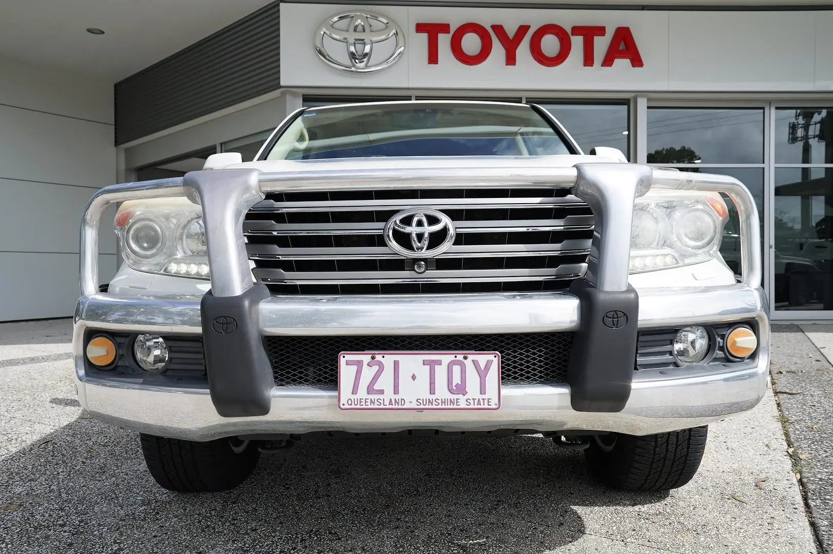 2013 Toyota Landcruiser Gallery Image 3