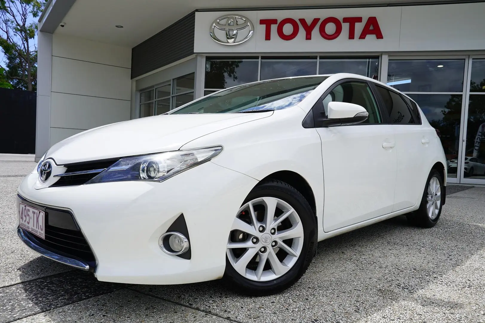 2013 Toyota Corolla Gallery Image 1