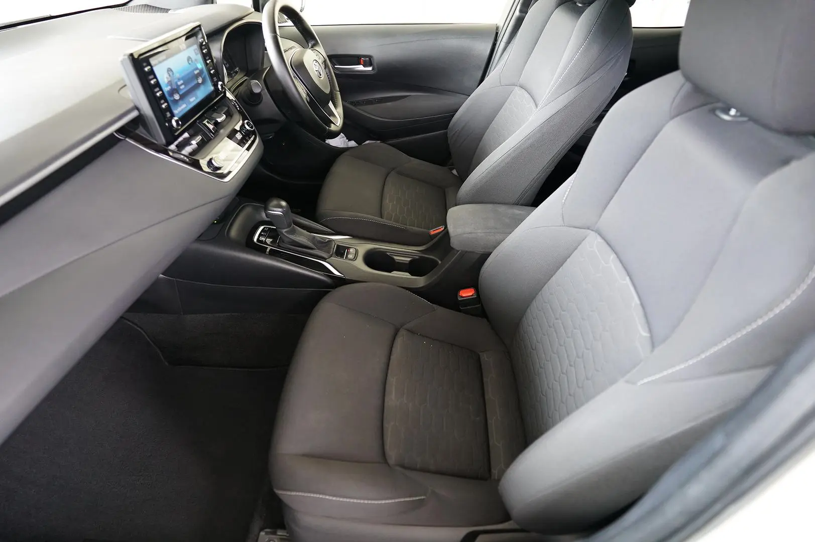 2018 Toyota Corolla Gallery Image 21