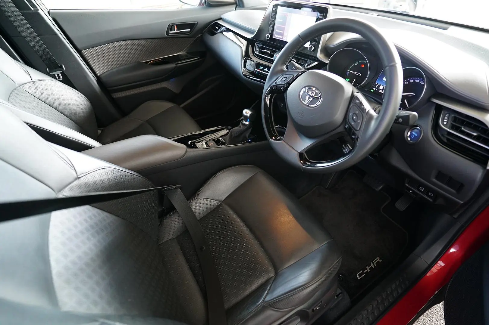 2021 Toyota C-HR Gallery Image 14