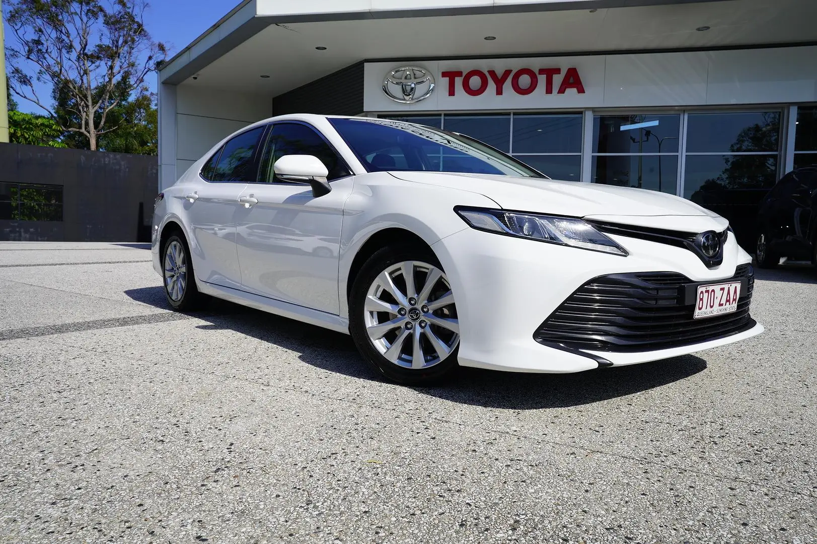 2019 Toyota Camry Image 7