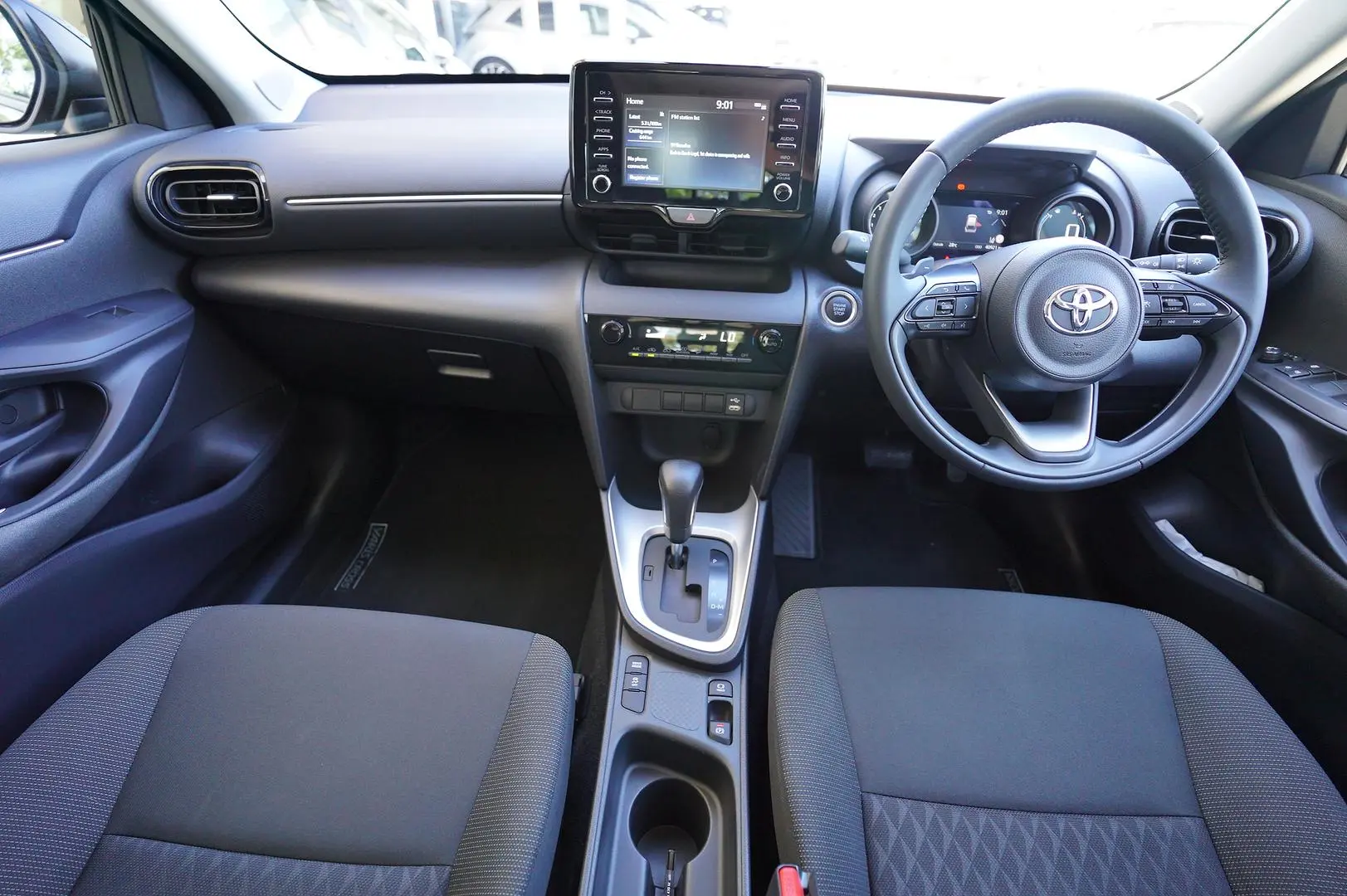 2021 Toyota Yaris Cross Gallery Image 16