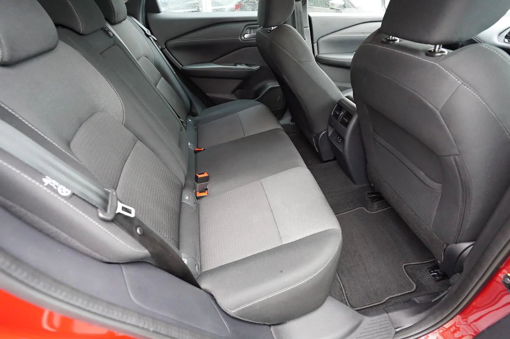2022 Nissan QASHQAI Gallery Image 16